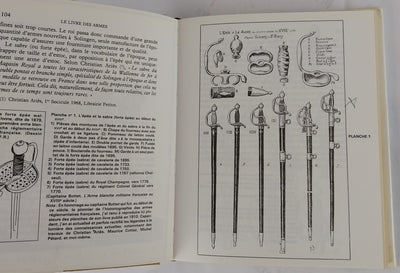 Les Armes Blanches. Sabres et Épées